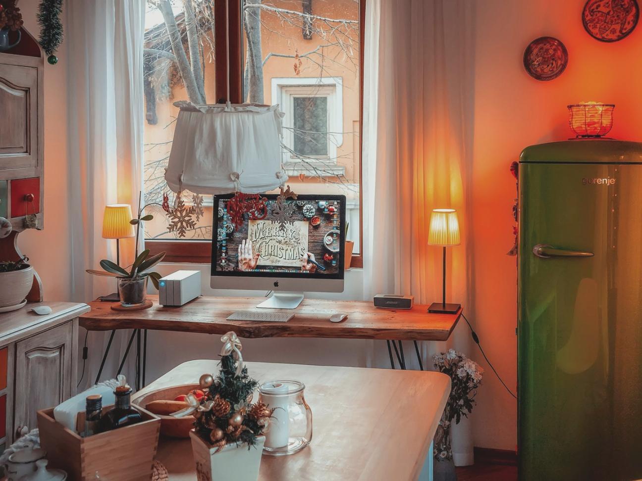 Finanční analýza a výpočty na pracovním stole